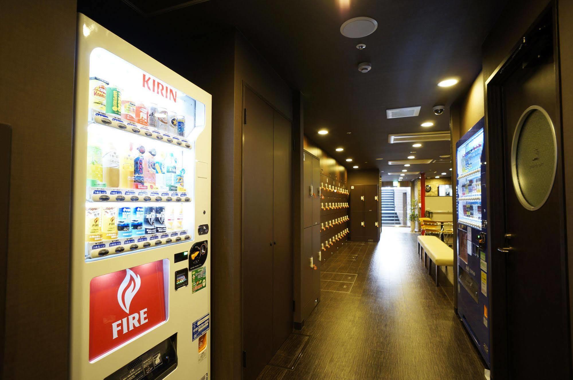 B&S Eco Cube Shinsaibashi Hotell Osaka Exteriör bild