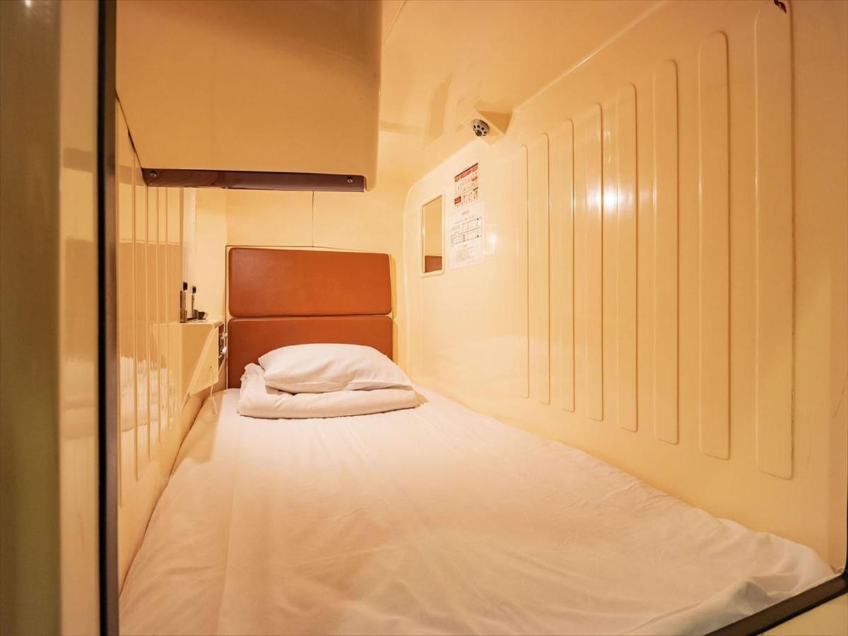 B&S Eco Cube Shinsaibashi Hotell Osaka Exteriör bild